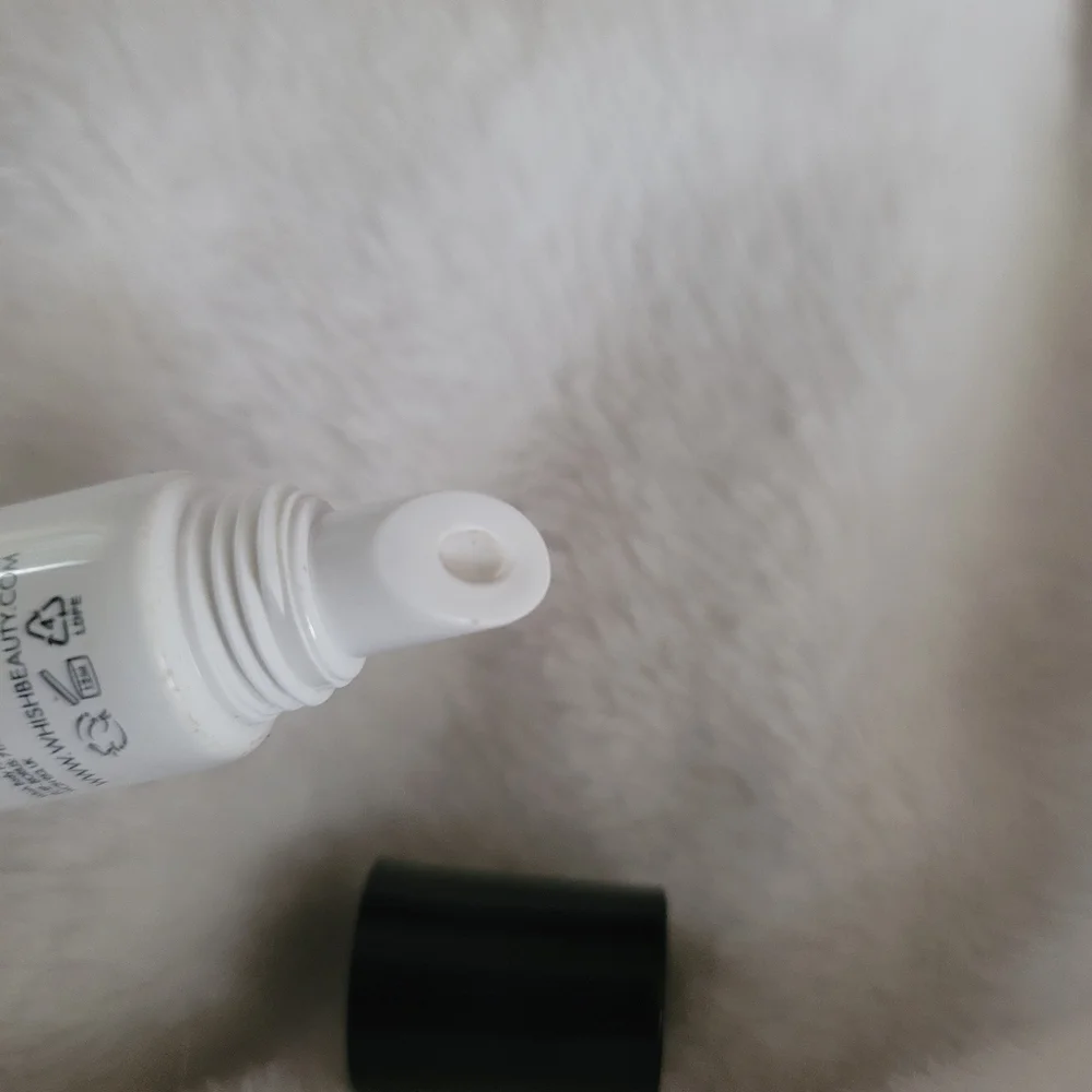 Whish vanilla bean lip scrubb‎ softens smooths new